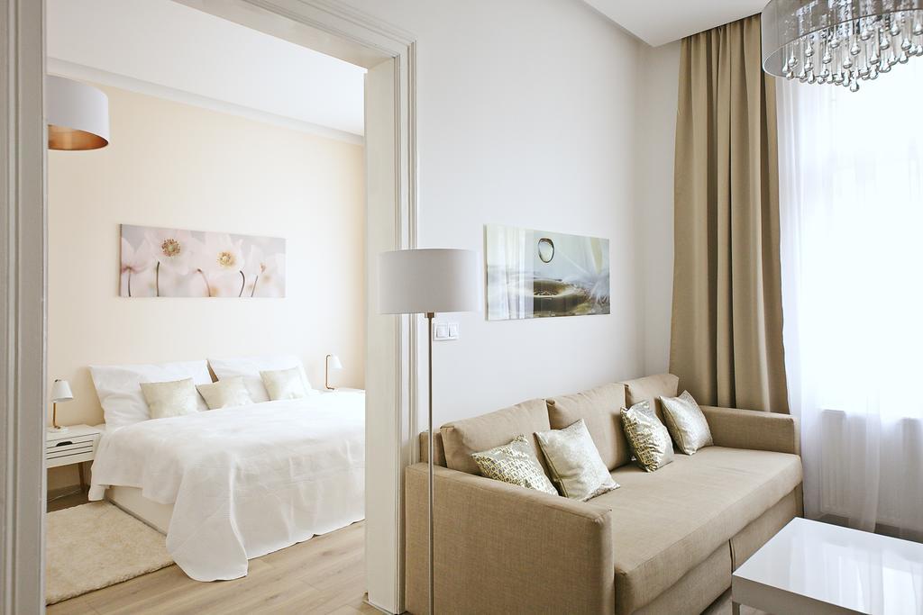 Luxury Center Apt. Charles Bridge Walking Distance Praga Zewnętrze zdjęcie