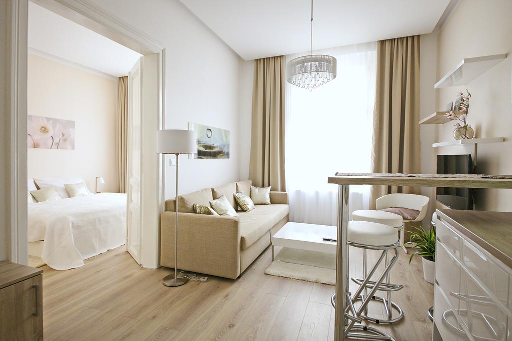 Luxury Center Apt. Charles Bridge Walking Distance Praga Zewnętrze zdjęcie